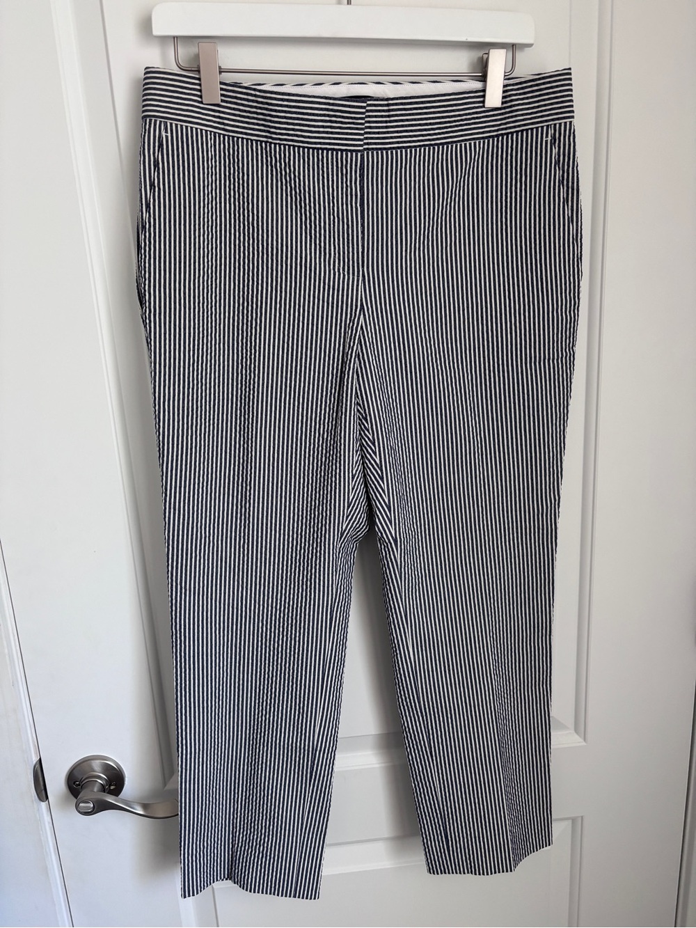 Ann Taylor Devin Fit Navy White Striped Ankle Pants 6P